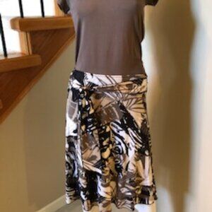MARZ Impression Viscose Blend A-Line Pattern Skirt w Belt White Tan Black Sz 40